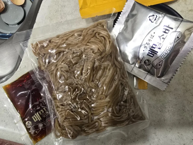 메밀소바 안에 들어있는 재료 