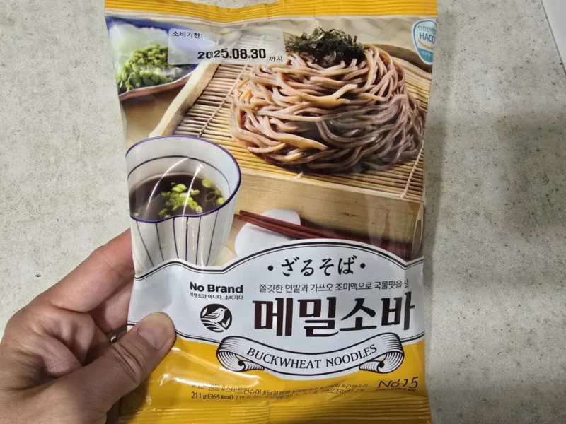 노브랜드 메밀소바 봉지사진