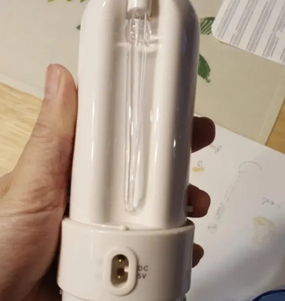 물이 나오는 부분을 접었을 때 모습